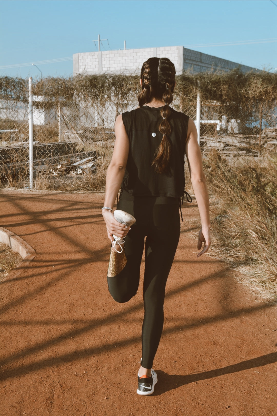 playera fringed negra